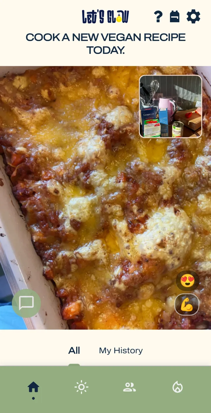 Challenge „Koche heute ein neues veganes Rezept“: eine frisch gebackene Lasagne.